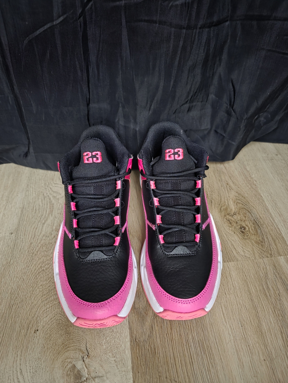 Jordan Max Aura 3 GS Black Pinksicle Basketball Shoes Size 5Y